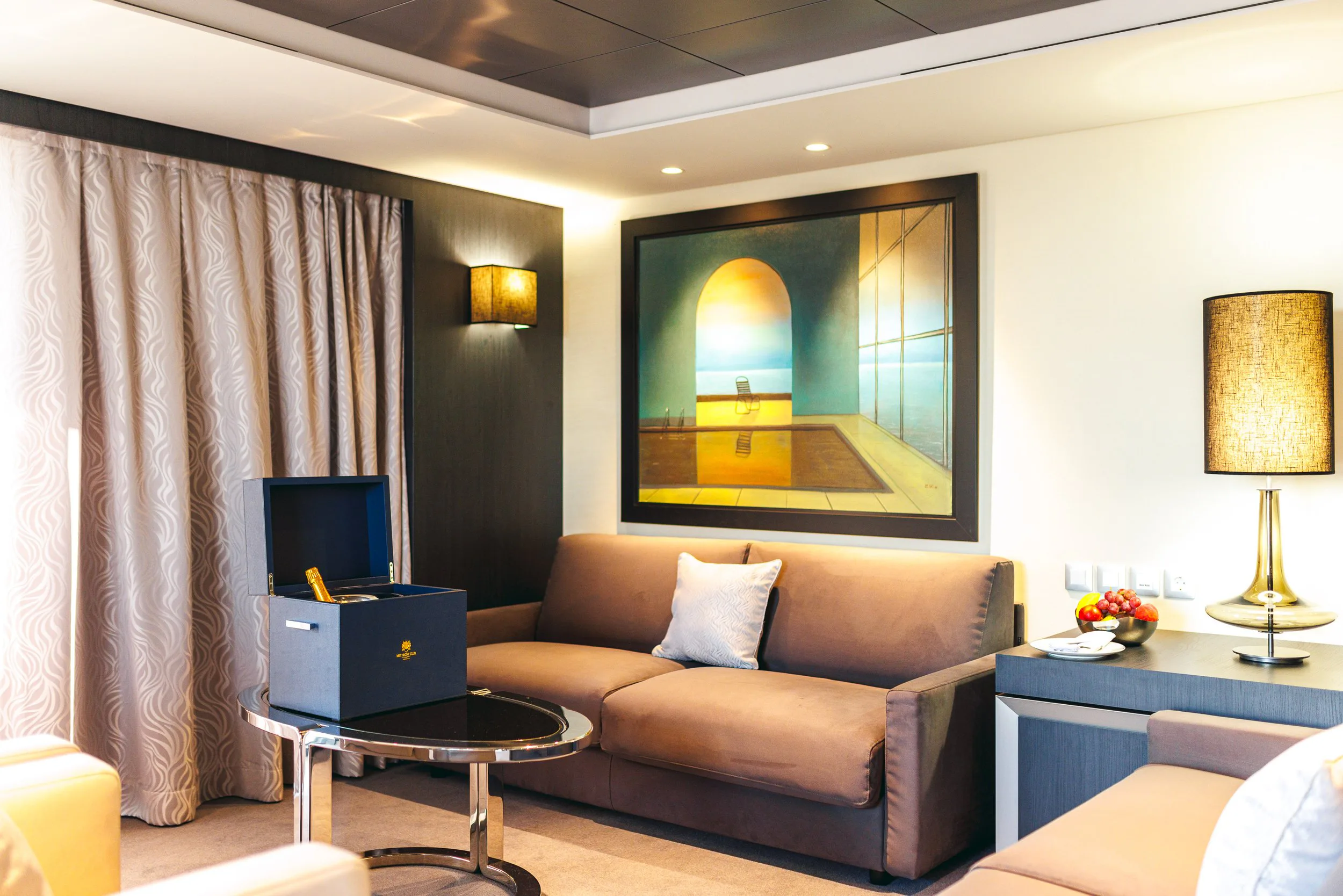 Photographe d’hôtel et d’intérieur à Lyon – chambre d’hôtel photographiée pour un établissement professionnel