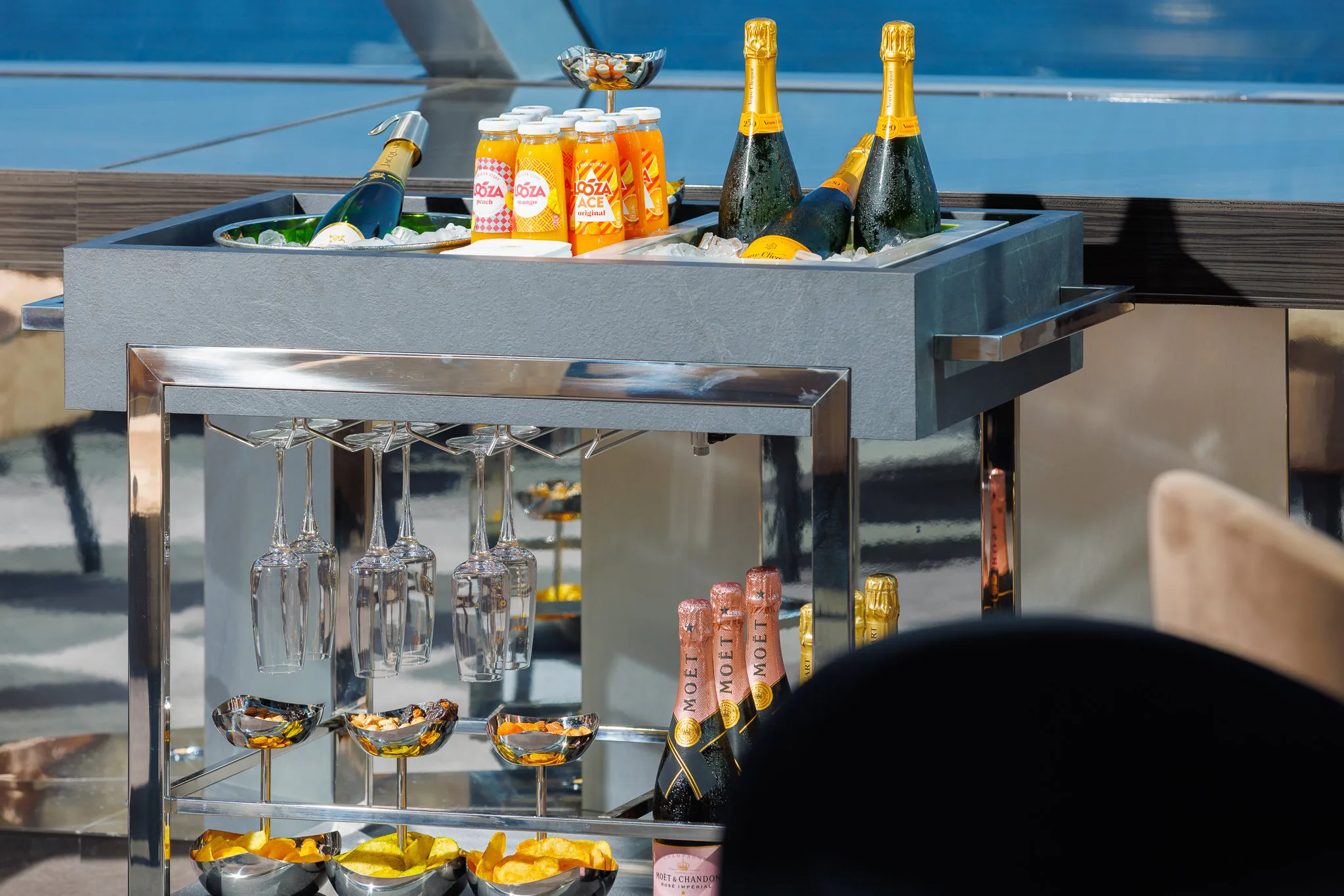 Photographe événementiel à Lyon – bar mobile photographié lors d’un événement d’entreprise