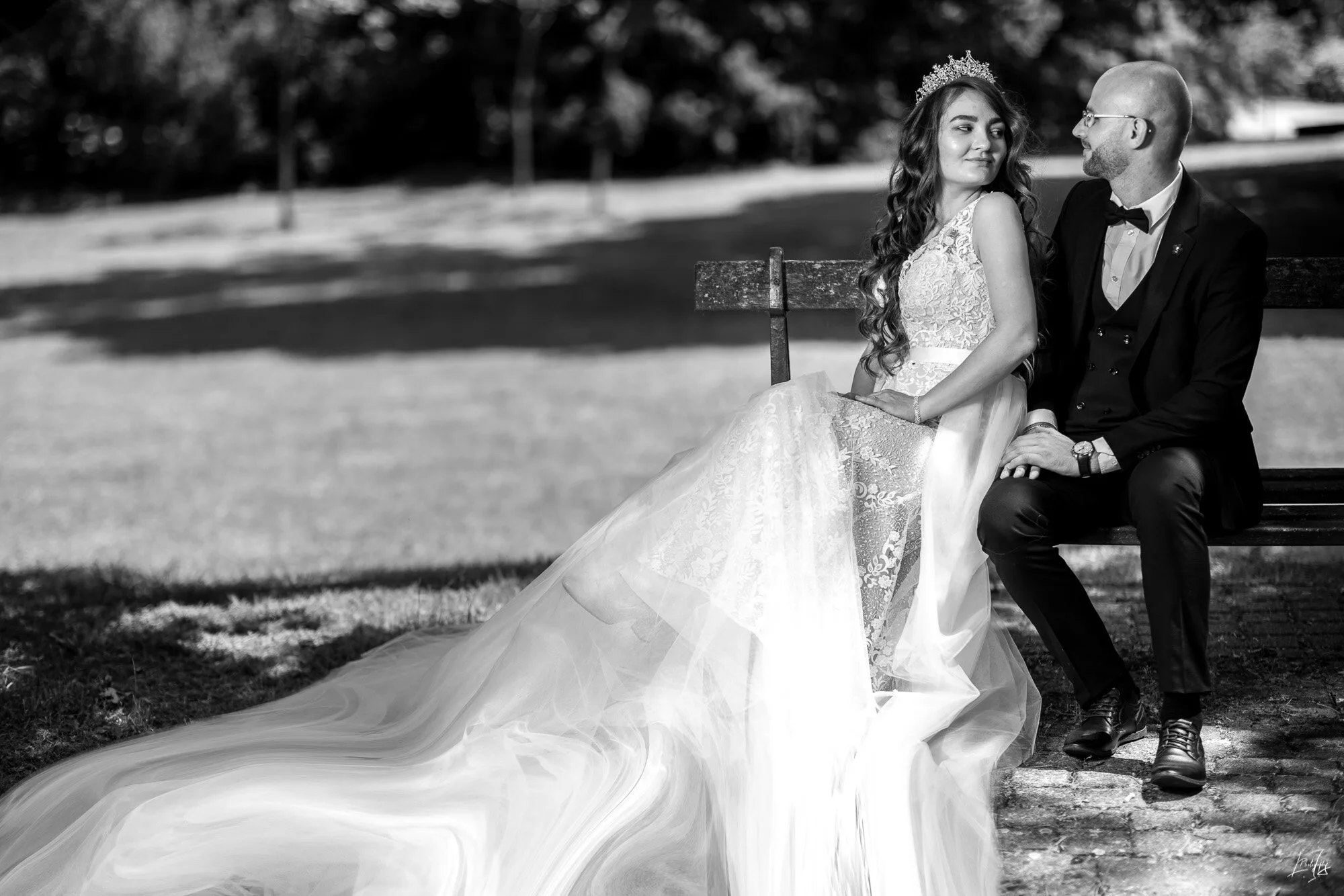Photographe mariage à saint genis laval – portrait de couple élégant