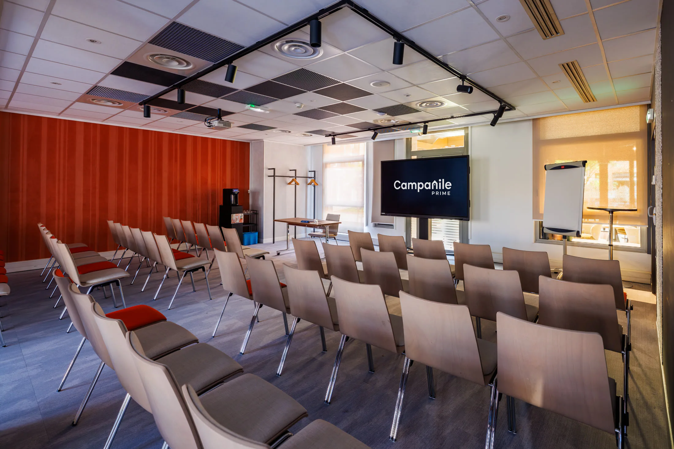 Salle de conférence en configuration théâtre — Campanile Prime Lyon Part-Dieu
