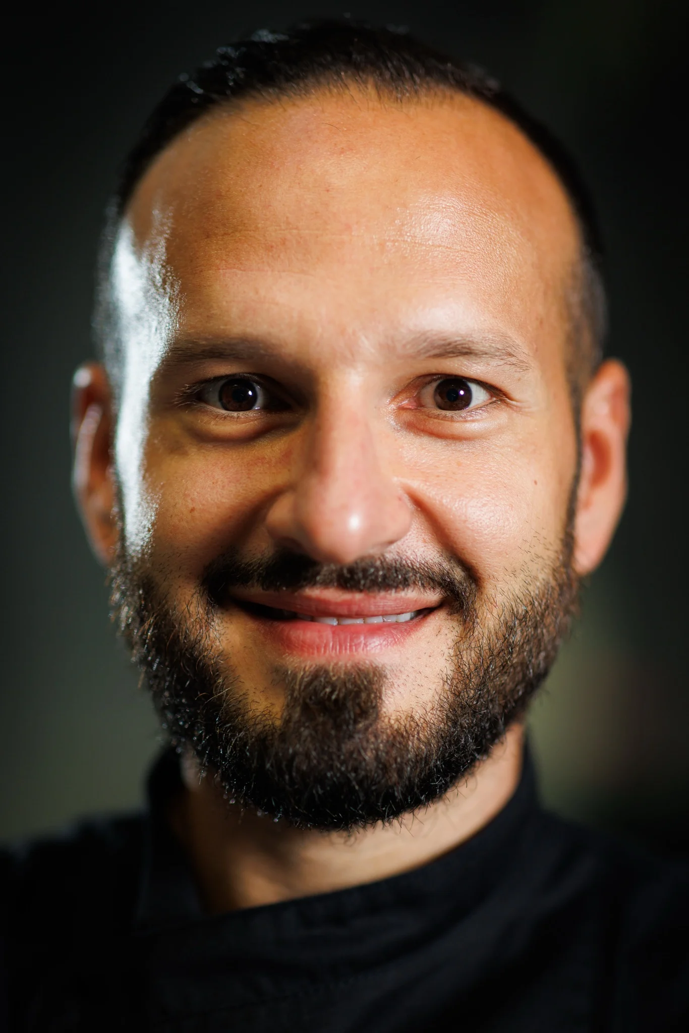 Portrait souriant d’un membre de l’équipe du Boscolo Lyon Hotel & Spa